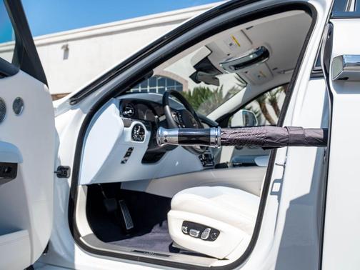 Arctic White 2023 Rolls-Royce Ghost