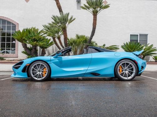 Curacao Blue 2026 McLaren 750S Base