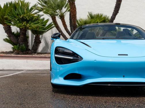 Curacao Blue 2026 McLaren 750S Base