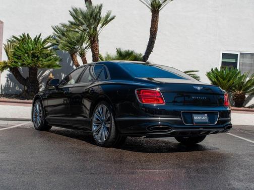 Beluga Black 2025 Bentley Flying Spur Speed