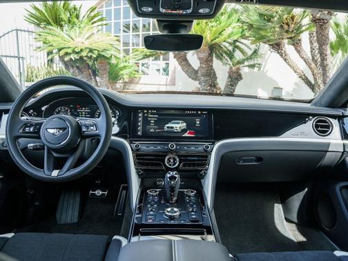 Dark Sapphire 2025 Bentley Flying Spur Speed