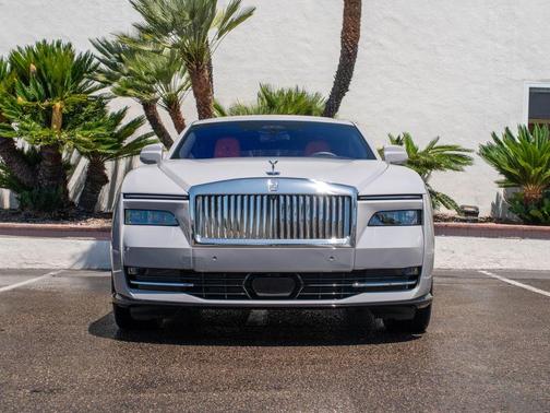 Tempest Gray 2024 Rolls-Royce Spectre