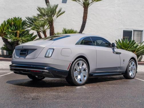 Tempest Gray 2024 Rolls-Royce Spectre