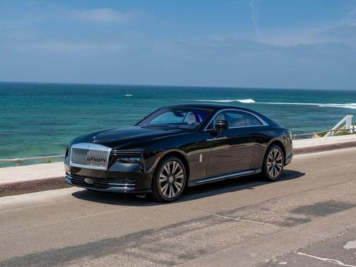 Black Diamond 2026 Rolls-Royce Spectre