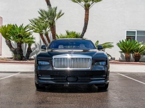 Black Diamond 2026 Rolls-Royce Spectre