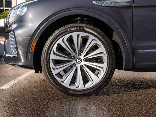 Titanium Gray 2025 Bentley Bentayga ATELIER
