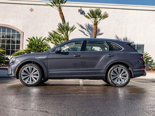 Titanium Gray 2025 Bentley Bentayga ATELIER