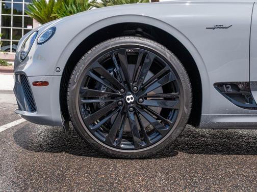 Metallic 2022 Bentley Continental GT Speed