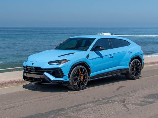 Blu Cepheus Metallic 2024 Lamborghini Urus S