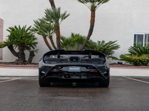 Cosmos 2026 McLaren 750S Base