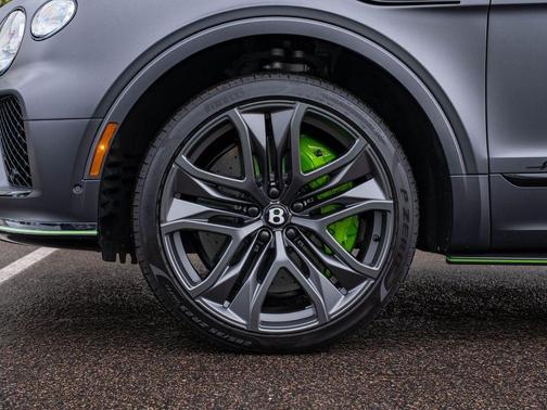 Anthracite Gray 2026 Bentley Bentayga Speed