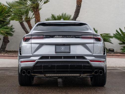 Grigio Nimbus Metallic 2024 Lamborghini Urus S