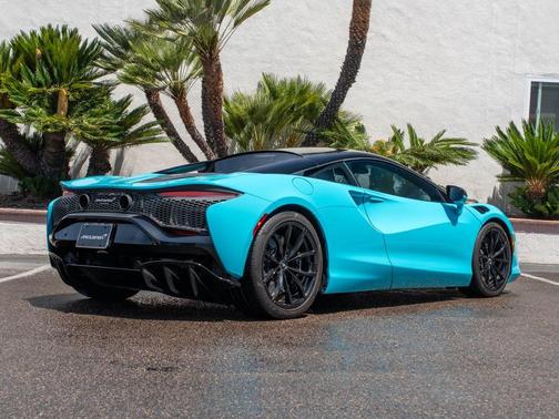 Cyan 2023 McLaren Artura Performance