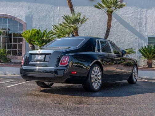 Black 2019 Rolls-Royce Phantom