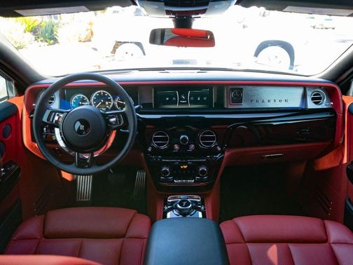 Black 2019 Rolls-Royce Phantom