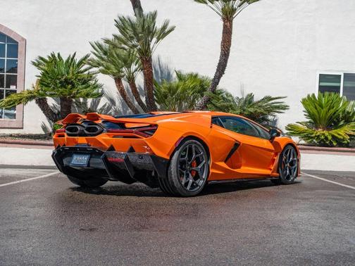 Arancio Metallic 2025 Lamborghini Revuelto Base