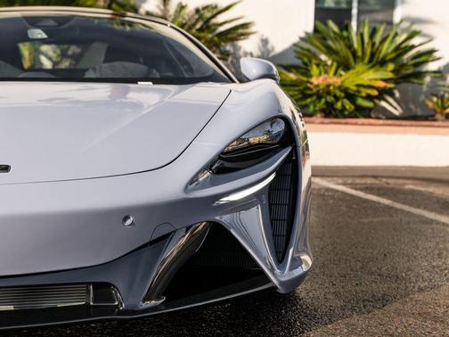 Ceramic Gray 2026 McLaren Artura