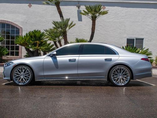 Cirrus Silver Metallic 2022 Mercedes-Benz S-Class S 580 4MATIC