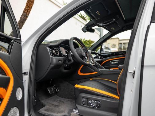 Ice 2026 Bentley Bentayga Speed