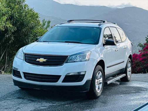 2017 Chevrolet Traverse LS