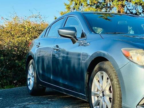 2016 Mazda Mazda6 i Sport