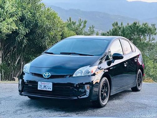 2014 Toyota Prius Two