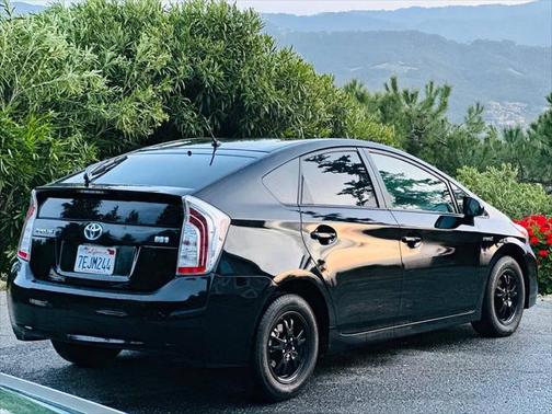 2014 Toyota Prius Two