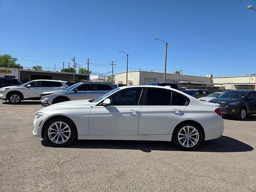 White Metallic 2017 BMW 320 i