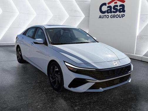 2025 Hyundai ELANTRA Limited