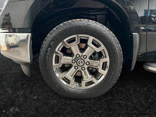 2019 Nissan Titan XD SL