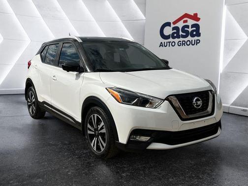 2019 Nissan Kicks SR