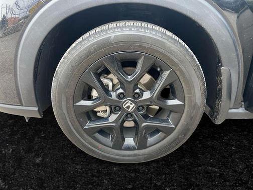 Crystal Black Pearl 2024 Honda HR-V Sport