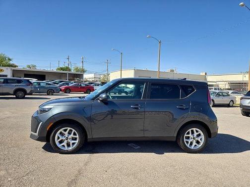 Gravity Gray 2025 Kia Soul LX