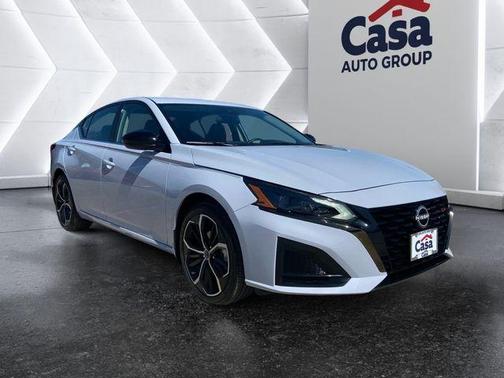 2025 Nissan Altima SR
