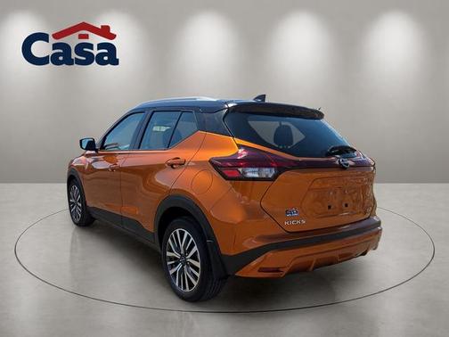 Monarch Orange / Super Black 2023 Nissan Kicks SV