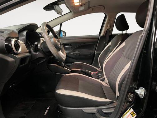 2021 Nissan Versa 1.6 SV