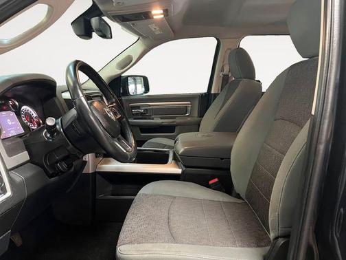 2016 RAM 1500 SLT
