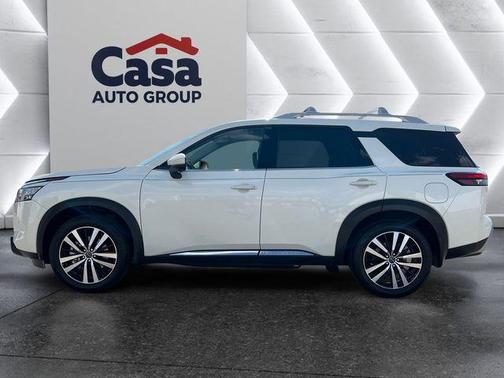 2024 Nissan Pathfinder Platinum