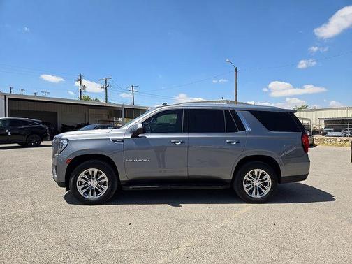 Satin Steel Metallic 2022 GMC Yukon SLE