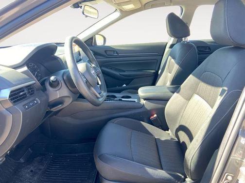 Gun Metallic 2025 Nissan Altima S