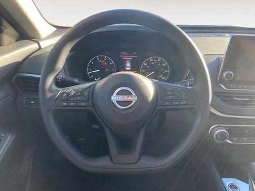 2025 Nissan Altima S