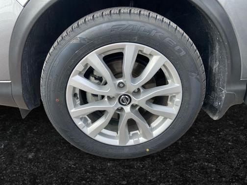 2020 Nissan Rogue Sport SV