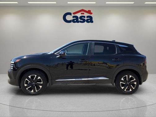 Super Black 2025 Nissan Kicks SV