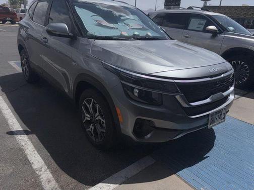 2023 Kia Seltos EX
