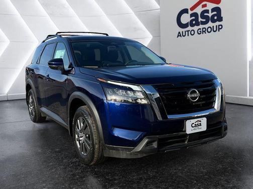 2025 Nissan Pathfinder SV