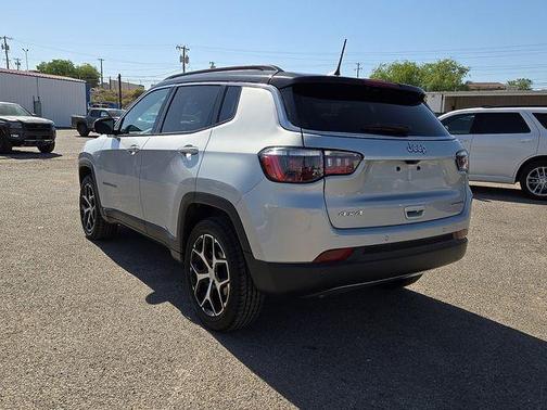 Silver Zynith 2024 Jeep Compass Limited