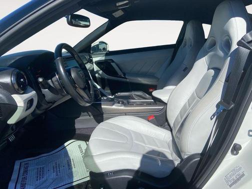 2020 Nissan GT-R Premium