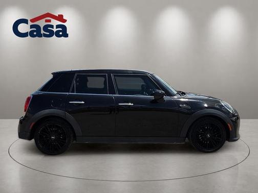 Midnight Black Metallic 2022 MINI Hardtop Oxford Edition