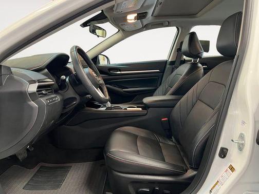 2024 Nissan Altima 2.0 SR