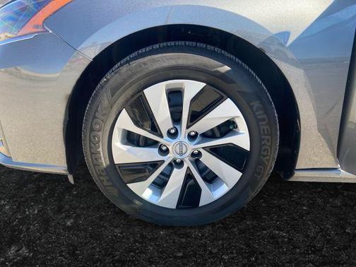 2025 Nissan Altima S